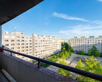 Výhled z bytu - Prodej bytu 3+1 v osobním vlastnictví 73 m², Praha 5 - Stodůlky
