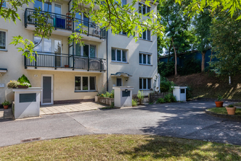 Prodej bytu 1+kk v osobním vlastnictví 49 m², Praha 5 - Zbraslav