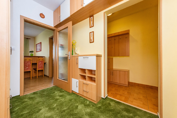 Prodej bytu 2+1 v osobním vlastnictví 58 m², Praha 9 - Horní Počernice