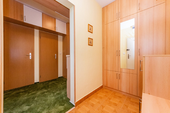 Prodej bytu 2+1 v osobním vlastnictví 58 m², Praha 9 - Horní Počernice