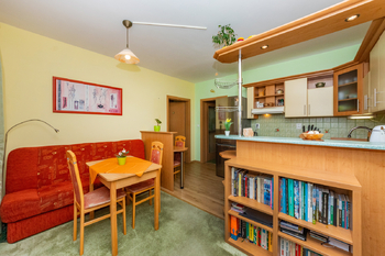 Prodej bytu 2+1 v osobním vlastnictví 58 m², Praha 9 - Horní Počernice