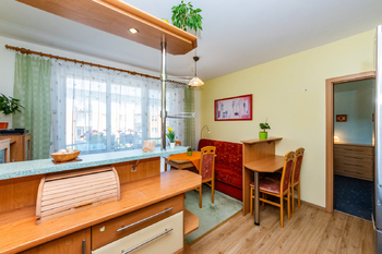 Prodej bytu 2+1 v osobním vlastnictví 58 m², Praha 9 - Horní Počernice