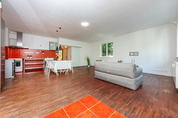 Prodej bytu 3+kk v osobním vlastnictví 86 m², Praha 5 - Zbraslav