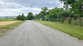 Přístupová cesta - Prodej pozemku 580 m², Ivanovice na Hané