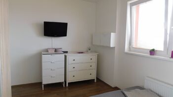 Pronájem bytu 2+kk v osobním vlastnictví 48 m², Praha 9 - Letňany