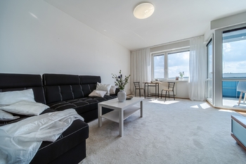 Prodej světlého, prostorného a příjemného bytu 2+kk s lodžií, 61 m², Říčanská, Brno - Bystrc - Prodej bytu 2+kk v osobním vlastnictví 61 m², Brno