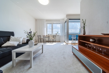 Prodej světlého, prostorného a příjemného bytu 2+kk s lodžií, 61 m², Říčanská, Brno - Bystrc - Prodej bytu 2+kk v osobním vlastnictví 61 m², Brno