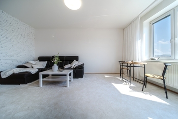Prodej světlého, prostorného a příjemného bytu 2+kk s lodžií, 61 m², Říčanská, Brno - Bystrc - Prodej bytu 2+kk v osobním vlastnictví 61 m², Brno