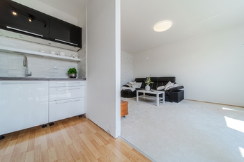 Prodej světlého, prostorného a příjemného bytu 2+kk s lodžií, 61 m², Říčanská, Brno - Bystrc - Prodej bytu 2+kk v osobním vlastnictví 61 m², Brno