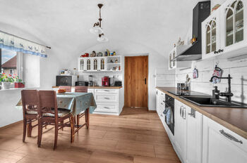 Prodej domu 237 m², Šonov