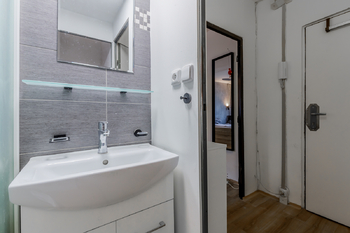 Prodej bytu 1+kk v osobním vlastnictví 26 m², Praha 4 - Braník