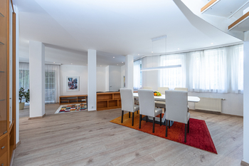 Pronájem domu 256 m², Praha 5 - Slivenec