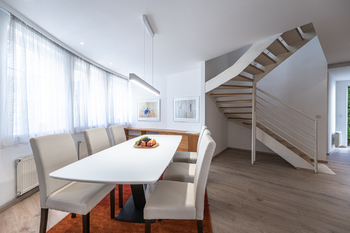 Pronájem domu 256 m², Praha 5 - Slivenec