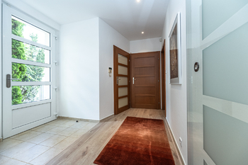 Pronájem domu 256 m², Praha 5 - Slivenec