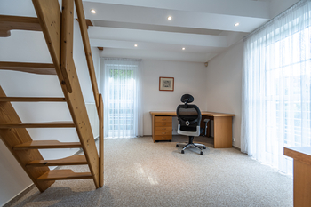 Pronájem domu 256 m², Praha 5 - Slivenec