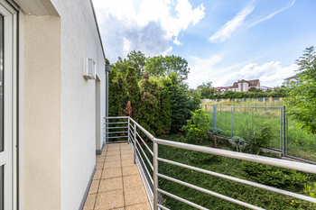 Pronájem domu 256 m², Praha 5 - Slivenec