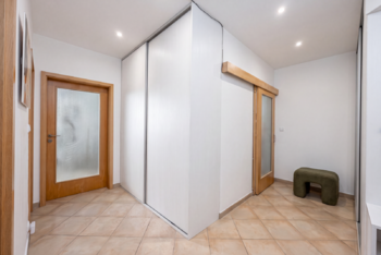 Prodej bytu 2+kk v osobním vlastnictví 64 m², Praha 10 - Horní Měcholupy