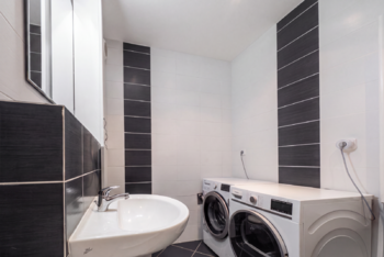 Prodej bytu 2+kk v osobním vlastnictví 64 m², Praha 10 - Horní Měcholupy