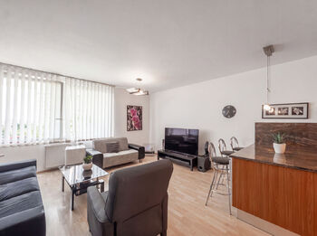 Prodej bytu 2+kk v osobním vlastnictví 64 m², Praha 10 - Horní Měcholupy