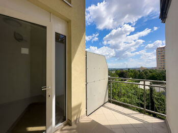 Prodej bytu 2+kk v osobním vlastnictví 64 m², Praha 10 - Horní Měcholupy