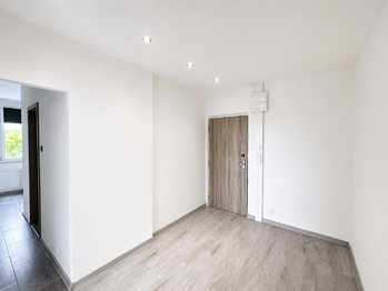 Vstupní chodba - Pronájem bytu 3+1 v osobním vlastnictví 65 m², Most