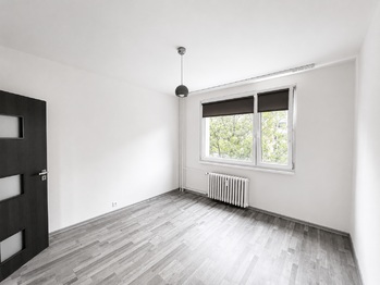 Pokoj č.2 - Pronájem bytu 3+1 v osobním vlastnictví 65 m², Most