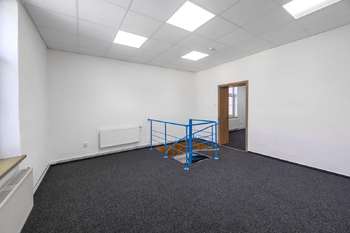 Petr Sonnenschein | +420 778750999 | petr.sonnenschein@re-max.cz - Pronájem kancelářských prostor 188 m², Ostrava