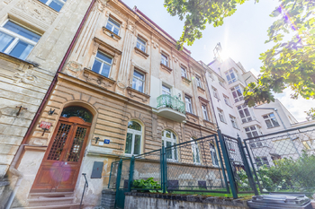 Prodej bytu 2+1 v osobním vlastnictví 51 m², Praha 5 - Smíchov