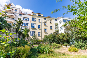 Prodej bytu 2+1 v osobním vlastnictví 51 m², Praha 5 - Smíchov