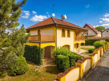 Pronájem domu 280 m², Hluboká nad Vltavou