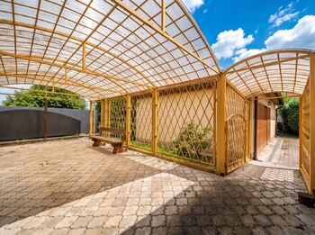 Pronájem domu 280 m², Hluboká nad Vltavou