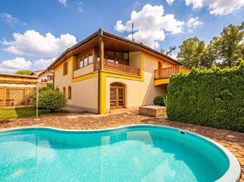 Pronájem domu 280 m², Hluboká nad Vltavou