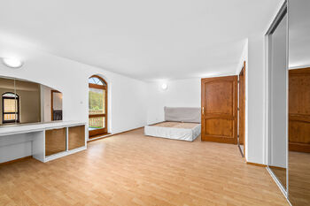 2.NP ložnice - Pronájem domu 280 m², Hluboká nad Vltavou