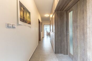 Prodej domu 120 m², Postřižín