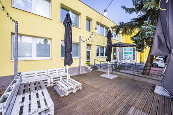 Terasa a posezení - Pronájem restaurace 55 m², Most