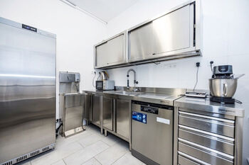 Kuchyně s možností využívání - Pronájem restaurace 55 m², Most