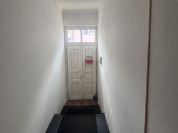 Prodej domu 405 m², Praha 9 - Hloubětín