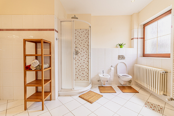 Sprchový kout - Pronájem domu 286 m², Praha 4 - Libuš