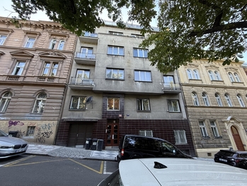 Pronájem bytu 2+kk v osobním vlastnictví 36 m², Praha 5 - Smíchov