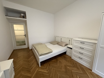 Pronájem bytu 2+kk v osobním vlastnictví 36 m², Praha 5 - Smíchov