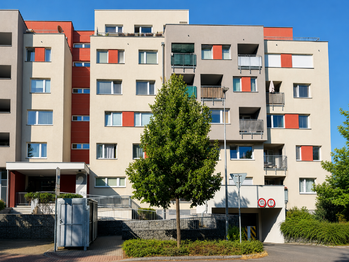 Pronájem garážového stání 10 m², Praha 9 - Prosek