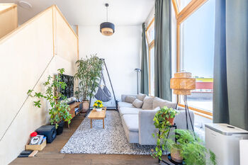Obývací kout - Prodej bytu atypický v osobním vlastnictví 85 m², Praha 10 - Vršovice