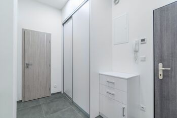 Pronájem bytu 2+kk v osobním vlastnictví 62 m², Praha 6 - Bubeneč