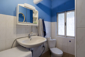 koupelna - Prodej domu 125 m², Louňovice