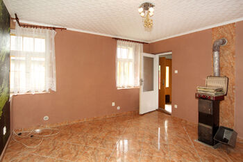 pokoj v přízemí - Prodej domu 125 m², Louňovice