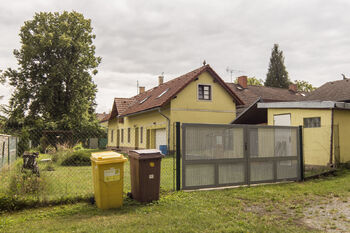 pohled z ulice - Prodej domu 125 m², Louňovice