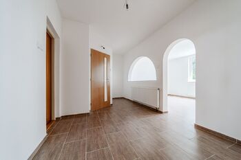 Prodej domu 190 m², Hrušovany u Brna