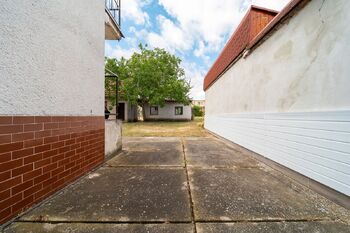 Prodej domu 190 m², Hrušovany u Brna