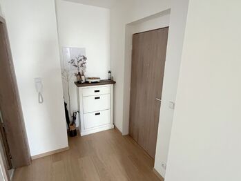 Předsíň - Pronájem bytu 2+kk v osobním vlastnictví 64 m², Praha 9 - Klánovice