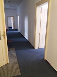Pronájem kancelářských prostor 332 m², Praha 1 - Nové Město